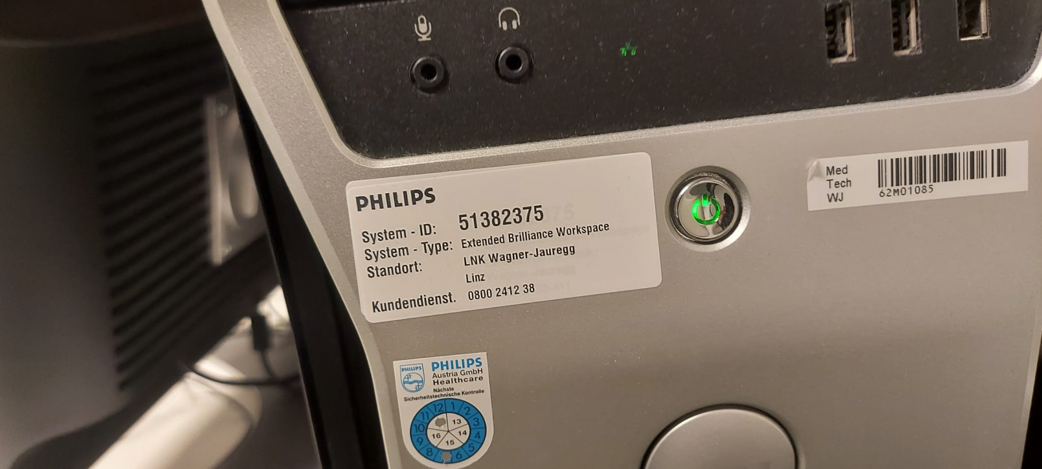 Old Philips Healthcare Brilliance ICT 128 CT Scanner Machine