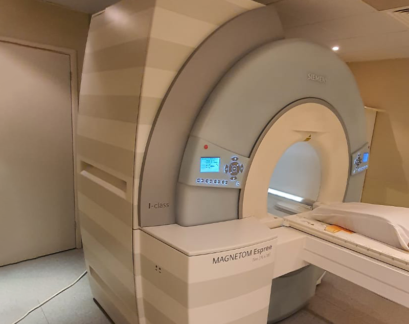 20Med MRI SIEMENS HEALTHCARE Espree 1.5T