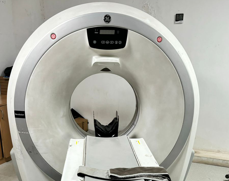 20Med CT Scan GE HEALTHCARE Revolution ACT 16