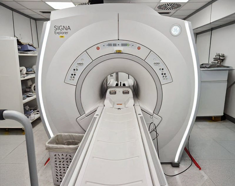 20Med MRI GE HEALTHCARE Explorer 1.5T